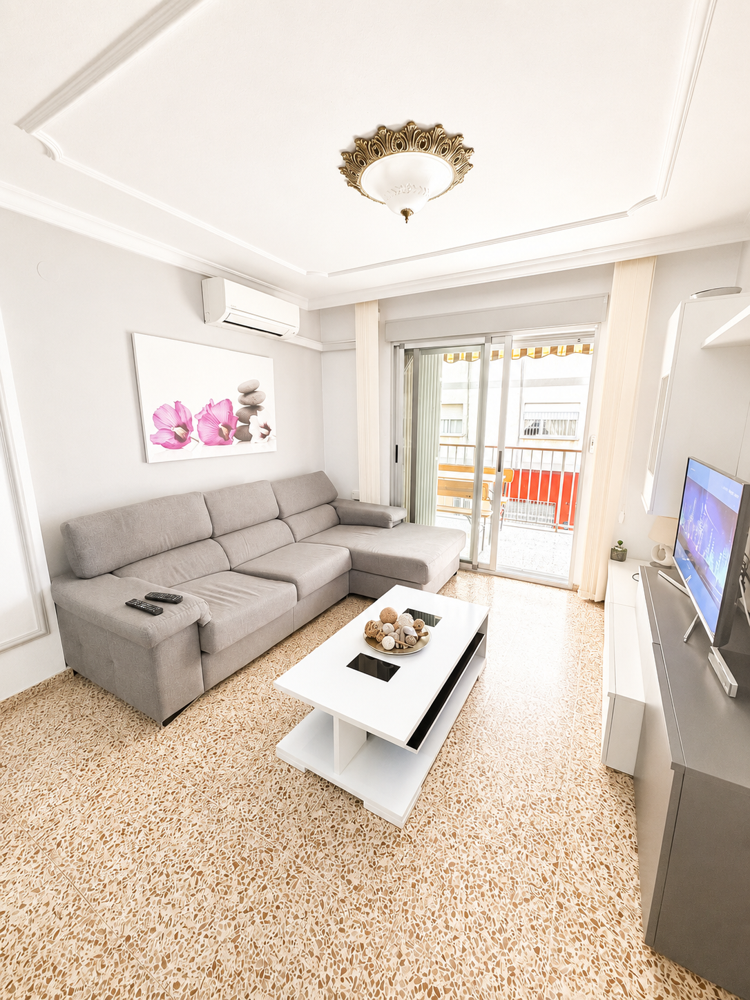AMPLIO APARTAMENTO GANDIA