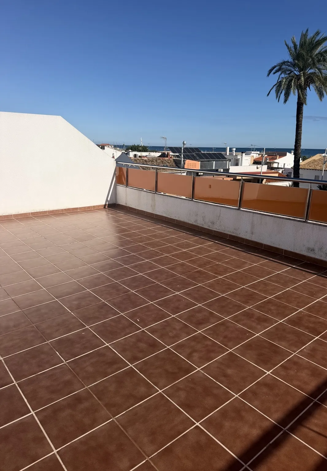 APPARTEMENT AVEC VUE SUR LA MER À SEULEMENT 50 MÈTRES DE LA PLAGE - 11