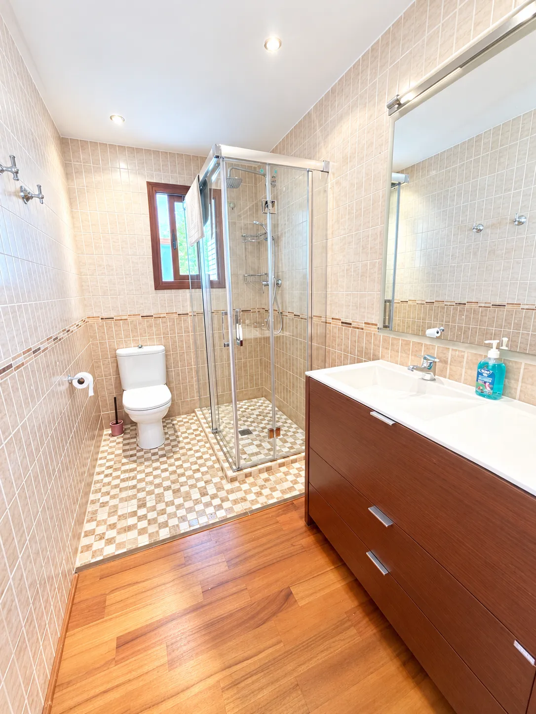 APPARTEMENT AVEC VUE SUR LA MER À SEULEMENT 50 MÈTRES DE LA PLAGE - 8