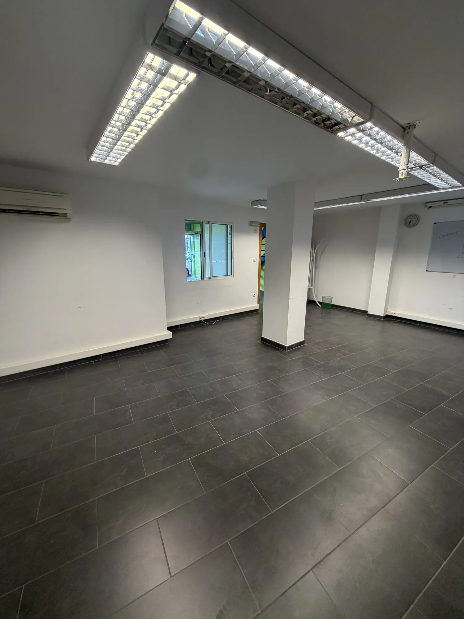COMMERCIAL PREMISES FOR SALE IN THE CENTRE OF DÉNIA - 3