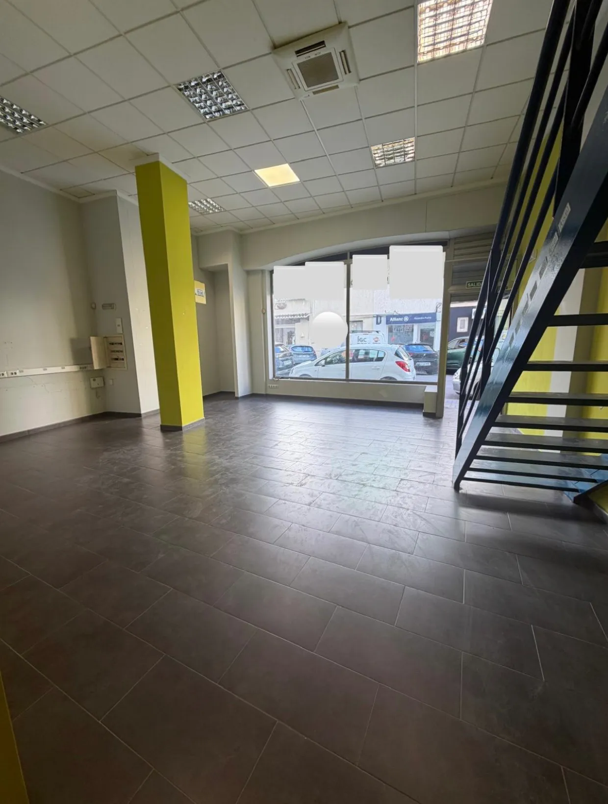 COMMERCIAL PREMISES FOR SALE IN THE CENTRE OF DÉNIA - 2